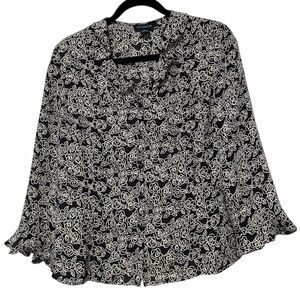 Ann Taylor Black & White Floral Button-Front Blouse